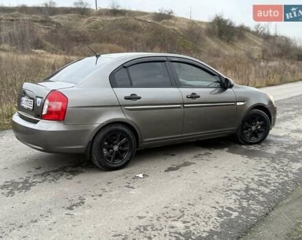 Серый Хендай Акцент, объемом двигателя 1.5 л и пробегом 251 тыс. км за 4500 $, фото 5 на Automoto.ua