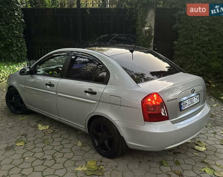 Серый Хендай Акцент, объемом двигателя 1.4 л и пробегом 200 тыс. км за 4990 $, фото 16 на Automoto.ua