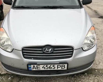 Сірий Хендай Акцент, об'ємом двигуна 1.4 л та пробігом 230 тис. км за 3700 $, фото 1 на Automoto.ua
