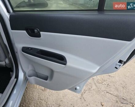 Серый Хендай Акцент, объемом двигателя 1.4 л и пробегом 82 тыс. км за 6600 $, фото 41 на Automoto.ua