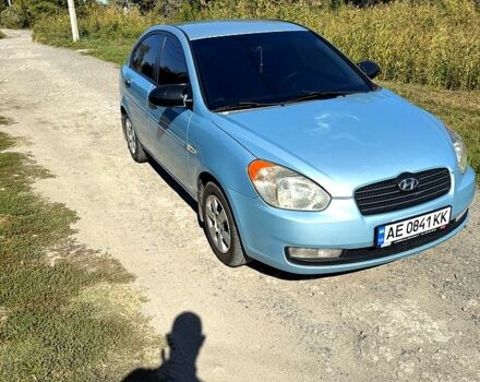 Сірий Хендай Акцент, об'ємом двигуна 1.4 л та пробігом 204 тис. км за 5000 $, фото 1 на Automoto.ua