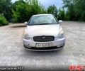 Сірий Хендай Акцент, об'ємом двигуна 1.6 л та пробігом 299 тис. км за 3000 $, фото 1 на Automoto.ua