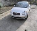 Серый Хендай Акцент, объемом двигателя 1.4 л и пробегом 120 тыс. км за 3600 $, фото 1 на Automoto.ua
