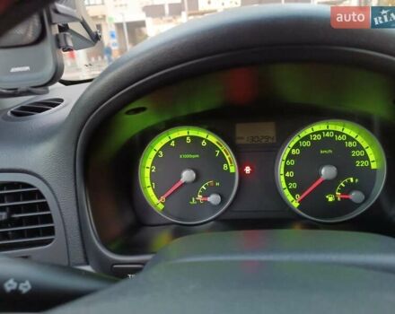 Сірий Хендай Акцент, об'ємом двигуна 1.4 л та пробігом 130 тис. км за 5100 $, фото 2 на Automoto.ua