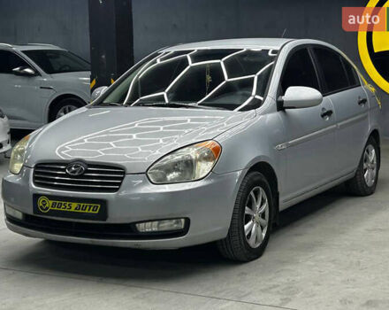 Серый Хендай Акцент, объемом двигателя 1.4 л и пробегом 168 тыс. км за 5200 $, фото 2 на Automoto.ua