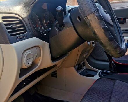 Сірий Хендай Акцент, об'ємом двигуна 1.4 л та пробігом 110 тис. км за 4800 $, фото 8 на Automoto.ua