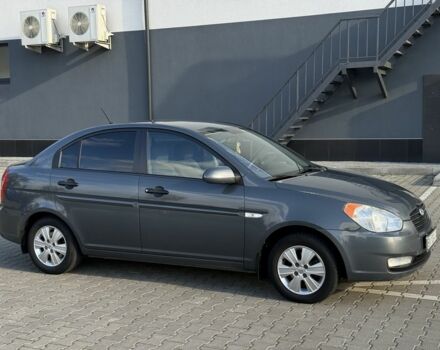 Серый Хендай Акцент, объемом двигателя 1.5 л и пробегом 154 тыс. км за 4799 $, фото 5 на Automoto.ua