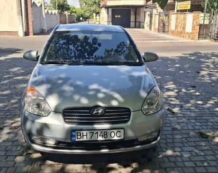 Серый Хендай Акцент, объемом двигателя 1.49 л и пробегом 174 тыс. км за 4300 $, фото 3 на Automoto.ua