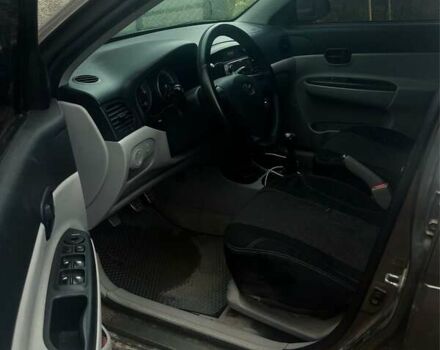 Сірий Хендай Акцент, об'ємом двигуна 1.5 л та пробігом 250 тис. км за 4700 $, фото 3 на Automoto.ua