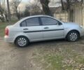 Серый Хендай Акцент, объемом двигателя 1.4 л и пробегом 168 тыс. км за 5000 $, фото 1 на Automoto.ua