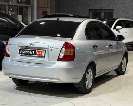 Серый Хендай Акцент, объемом двигателя 1.4 л и пробегом 203 тыс. км за 4990 $, фото 5 на Automoto.ua
