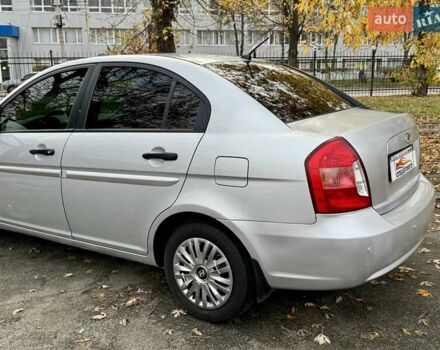 Серый Хендай Акцент, объемом двигателя 1.4 л и пробегом 165 тыс. км за 4990 $, фото 9 на Automoto.ua