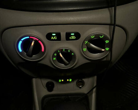 Серый Хендай Акцент, объемом двигателя 1.4 л и пробегом 140 тыс. км за 5199 $, фото 10 на Automoto.ua