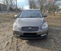 Серый Хендай Акцент, объемом двигателя 1.4 л и пробегом 279 тыс. км за 4500 $, фото 2 на Automoto.ua