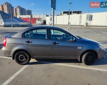 Сірий Хендай Акцент, об'ємом двигуна 1.4 л та пробігом 231 тис. км за 4999 $, фото 23 на Automoto.ua