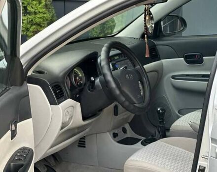 Хендай Акцент 2008 в Днепре (Днепропетровске) на Automoto.ua Серый Хендай Акцент, объемом двигателя 1.5 л и пробегом 193 тыс. км за 5199 $, фото 6 на Automoto.ua