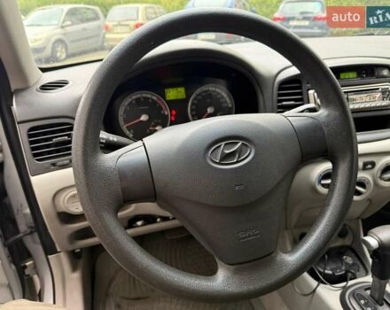 Сірий Хендай Акцент, об'ємом двигуна 1.4 л та пробігом 73 тис. км за 5900 $, фото 3 на Automoto.ua
