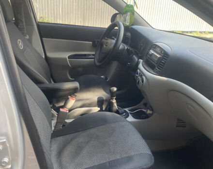 Серый Хендай Акцент, объемом двигателя 1.4 л и пробегом 245 тыс. км за 4500 $, фото 15 на Automoto.ua