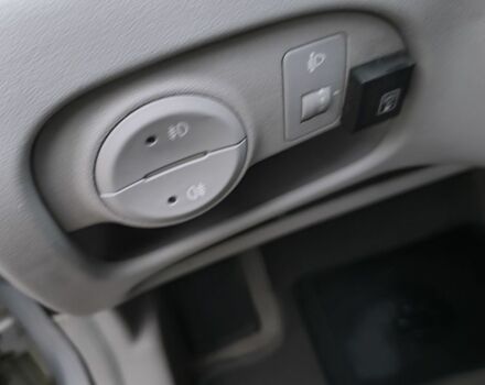 Серый Хендай Акцент, объемом двигателя 1.4 л и пробегом 120 тыс. км за 3600 $, фото 13 на Automoto.ua