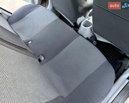 Сірий Хендай Акцент, об'ємом двигуна 1.4 л та пробігом 138 тис. км за 5600 $, фото 48 на Automoto.ua