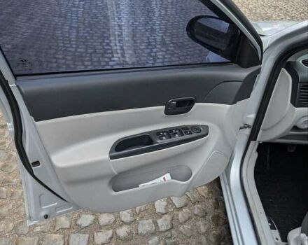 Сірий Хендай Акцент, об'ємом двигуна 1.4 л та пробігом 216 тис. км за 4600 $, фото 6 на Automoto.ua