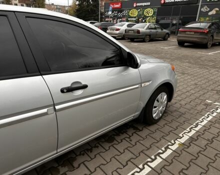 Серый Хендай Акцент, объемом двигателя 1.4 л и пробегом 327 тыс. км за 4500 $, фото 15 на Automoto.ua