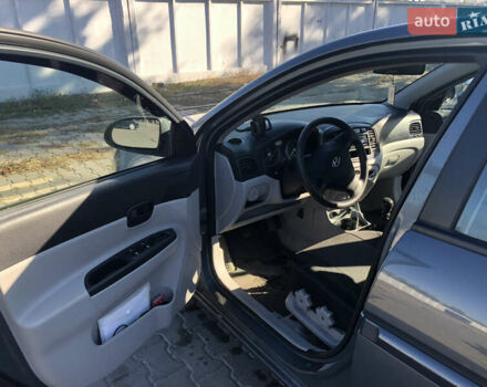 Сірий Хендай Акцент, об'ємом двигуна 1.4 л та пробігом 200 тис. км за 5000 $, фото 10 на Automoto.ua