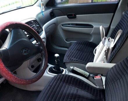 Серый Хендай Акцент, объемом двигателя 1.4 л и пробегом 192 тыс. км за 3950 $, фото 8 на Automoto.ua