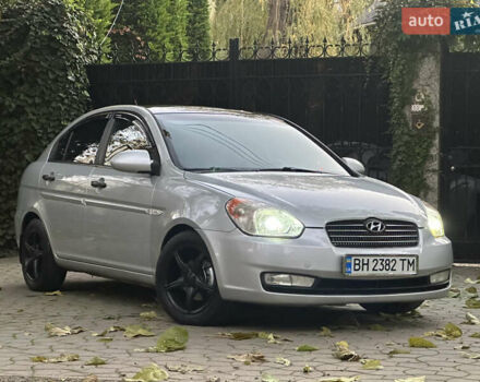 Серый Хендай Акцент, объемом двигателя 1.4 л и пробегом 200 тыс. км за 4990 $, фото 7 на Automoto.ua