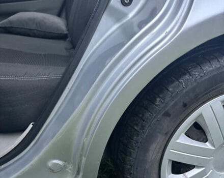 Серый Хендай Акцент, объемом двигателя 1.6 л и пробегом 251 тыс. км за 4799 $, фото 15 на Automoto.ua