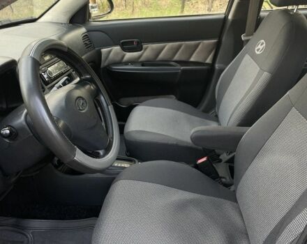 Сірий Хендай Акцент, об'ємом двигуна 1.4 л та пробігом 160 тис. км за 4999 $, фото 9 на Automoto.ua