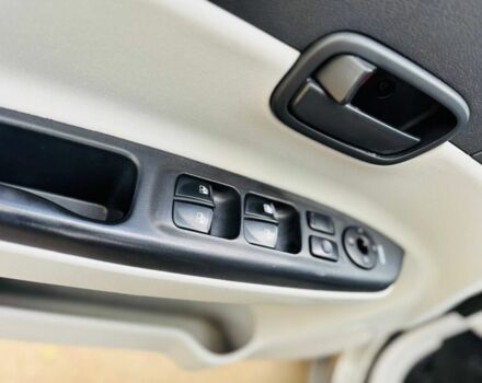 Серый Хендай Акцент, объемом двигателя 1.4 л и пробегом 165 тыс. км за 4950 $, фото 5 на Automoto.ua