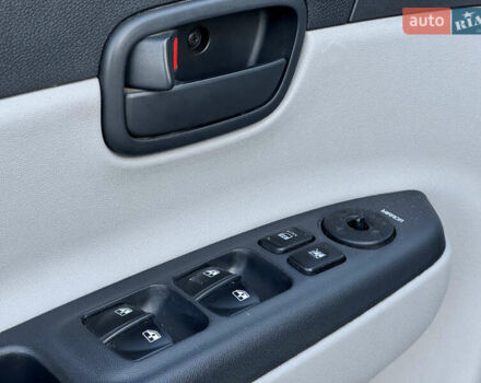 Серый Хендай Акцент, объемом двигателя 1.4 л и пробегом 98 тыс. км за 4899 $, фото 15 на Automoto.ua