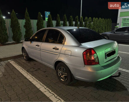 Серый Хендай Акцент, объемом двигателя 1.49 л и пробегом 250 тыс. км за 5300 $, фото 4 на Automoto.ua