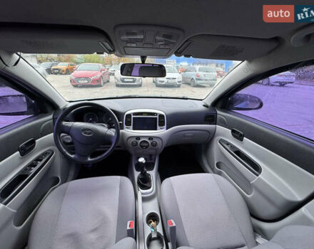 Серый Хендай Акцент, объемом двигателя 1.6 л и пробегом 211 тыс. км за 5200 $, фото 16 на Automoto.ua