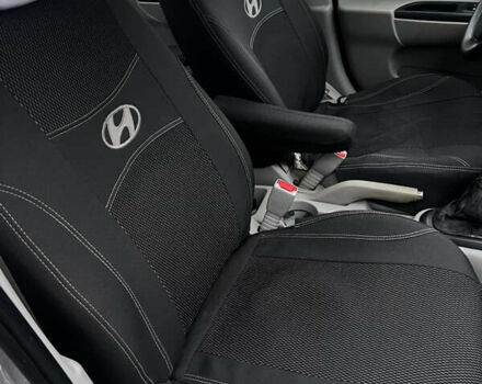 Серый Хендай Акцент, объемом двигателя 1.4 л и пробегом 220 тыс. км за 4500 $, фото 9 на Automoto.ua