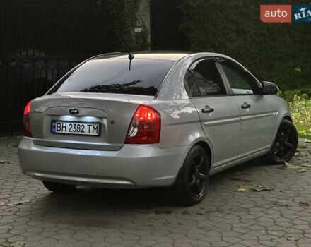 Серый Хендай Акцент, объемом двигателя 1.4 л и пробегом 200 тыс. км за 4990 $, фото 13 на Automoto.ua