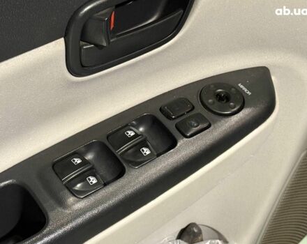 Серый Хендай Акцент, объемом двигателя 1.4 л и пробегом 203 тыс. км за 4990 $, фото 9 на Automoto.ua