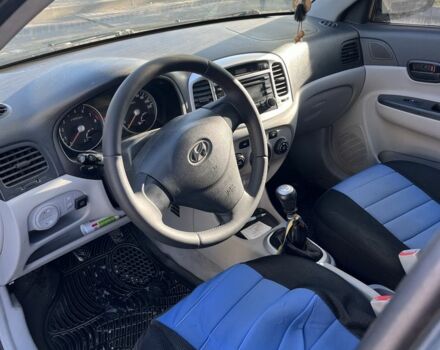 Сірий Хендай Акцент, об'ємом двигуна 1.6 л та пробігом 308 тис. км за 4600 $, фото 6 на Automoto.ua