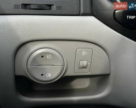 Сірий Хендай Акцент, об'ємом двигуна 1.4 л та пробігом 228 тис. км за 5990 $, фото 16 на Automoto.ua