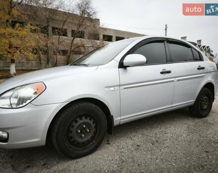 Сірий Хендай Акцент, об'ємом двигуна 1.5 л та пробігом 150 тис. км за 5500 $, фото 2 на Automoto.ua