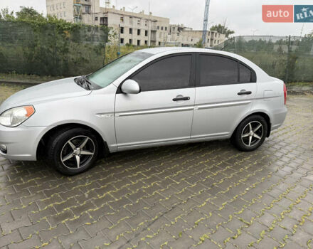 Серый Хендай Акцент, объемом двигателя 1.49 л и пробегом 190 тыс. км за 6200 $, фото 6 на Automoto.ua