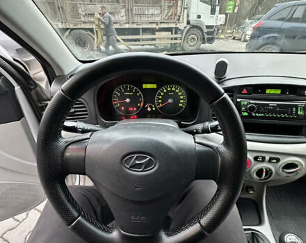 Серый Хендай Акцент, объемом двигателя 1.4 л и пробегом 207 тыс. км за 3850 $, фото 19 на Automoto.ua