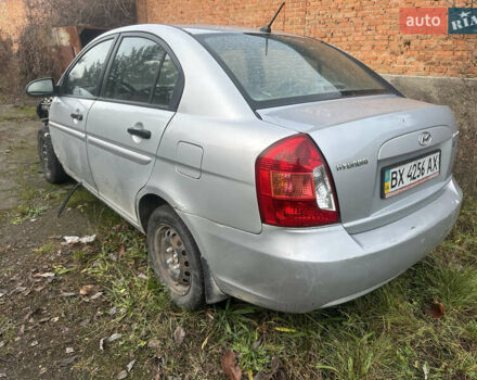 Серый Хендай Акцент, объемом двигателя 1.4 л и пробегом 200 тыс. км за 1599 $, фото 1 на Automoto.ua