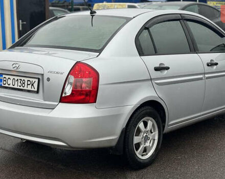 Серый Хендай Акцент, объемом двигателя 1.4 л и пробегом 260 тыс. км за 4500 $, фото 3 на Automoto.ua