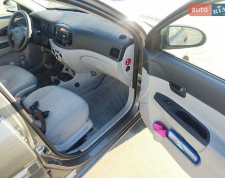 Сірий Хендай Акцент, об'ємом двигуна 1.4 л та пробігом 231 тис. км за 4999 $, фото 10 на Automoto.ua