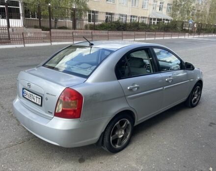 Сірий Хендай Акцент, об'ємом двигуна 1.6 л та пробігом 130 тис. км за 4500 $, фото 4 на Automoto.ua