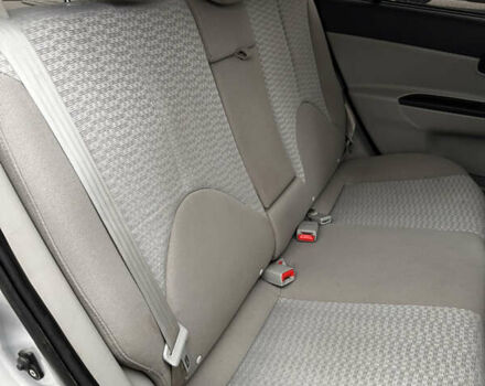 Серый Хендай Акцент, объемом двигателя 1.4 л и пробегом 327 тыс. км за 4500 $, фото 21 на Automoto.ua