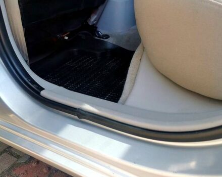 Сірий Хендай Акцент, об'ємом двигуна 1.4 л та пробігом 110 тис. км за 4800 $, фото 7 на Automoto.ua