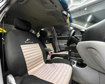 Серый Хендай Акцент, объемом двигателя 1.4 л и пробегом 168 тыс. км за 5200 $, фото 19 на Automoto.ua